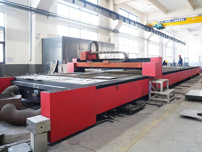 laser cutting machine